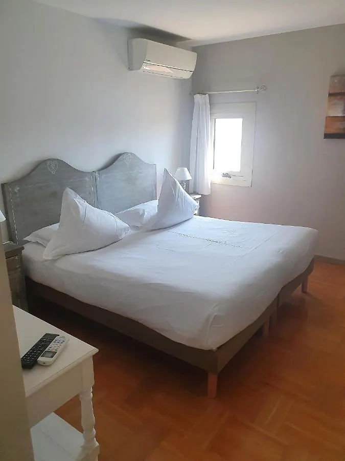 Castillon Des Baux Maussane-les-Alpilles 3*,  Francja
